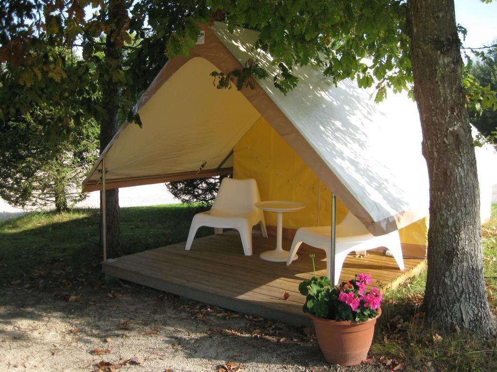 Camping Porte Des Vosges Bulgneville Room photo