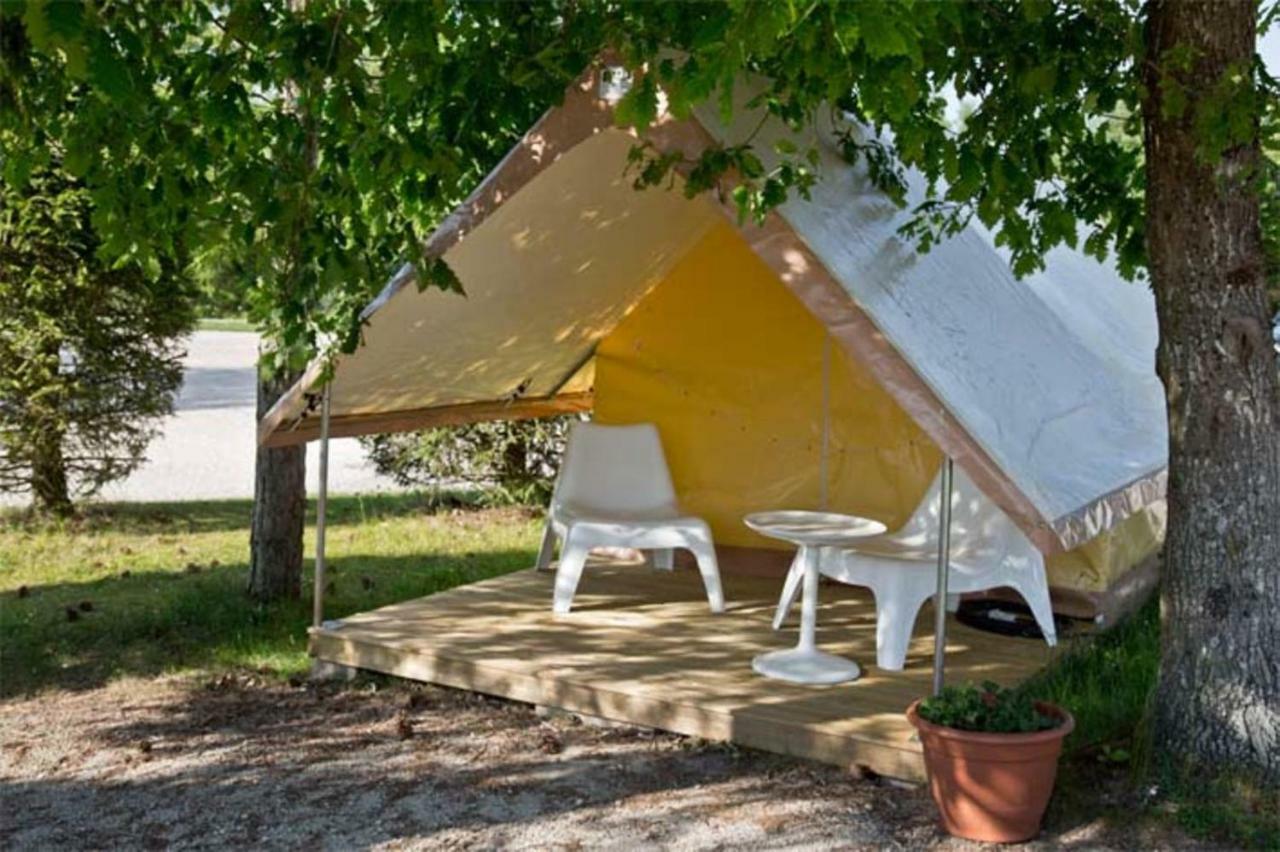 Camping Porte Des Vosges Bulgneville Exterior photo